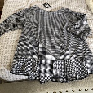 Cute gingham blouse!